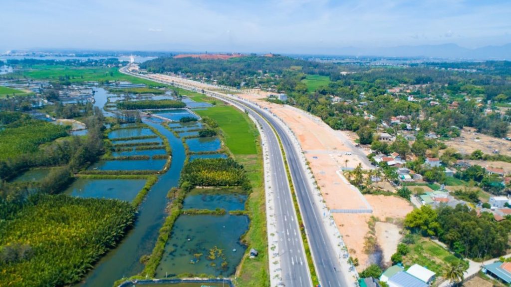Sửa chữa đường trục chính khu du lịch Sa Huỳnh